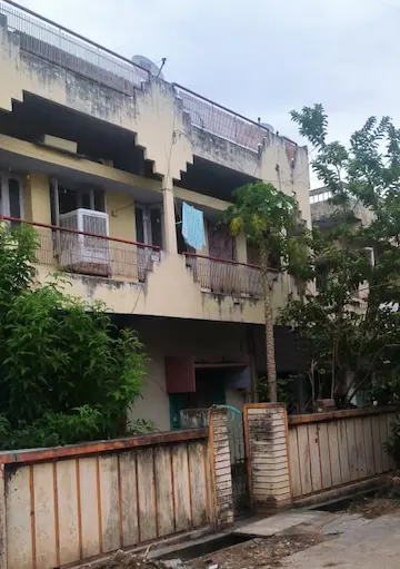 460 Sq Yds East Facing 2 Floor Building for Sale at Bokkalagadda Hanamkonda